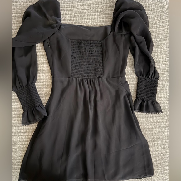 Aritzia Wilfred Emmylou Dress - Picture 4 of 4